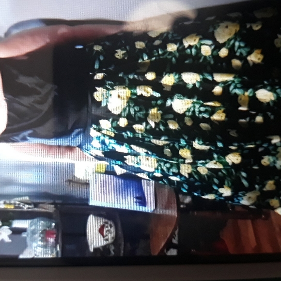 Two piece prom dress sz 18 but fits a 14/16 - Picture 2 of 10